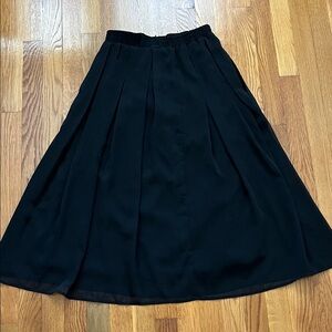 Vintage Pleated Black Midi Skirt
